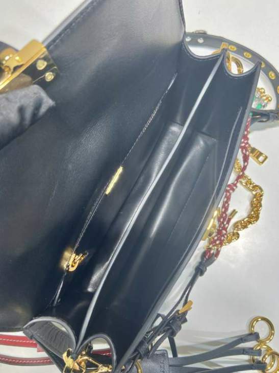 Picture of Prada Handbags _SKUfw180027866fw